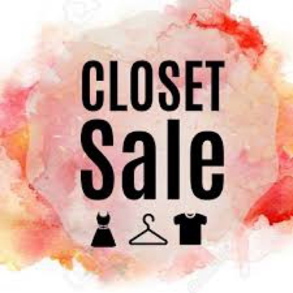 ENTIRE CLOSET ON SALE!! SEND ME AN OFFER! See Details Below! - Picture 5 of 7
